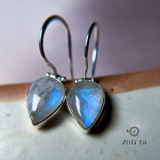 Ekayaa Silver Earrings - Rainbow Moonstone