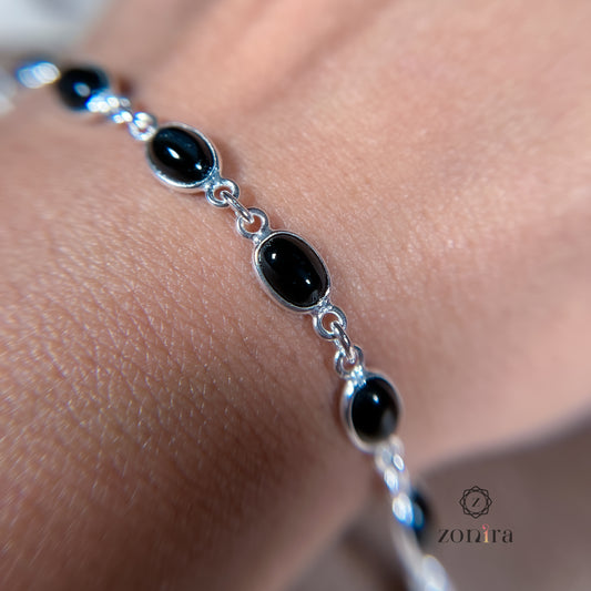 Angrai Silver Bracelet - Black Onyx
