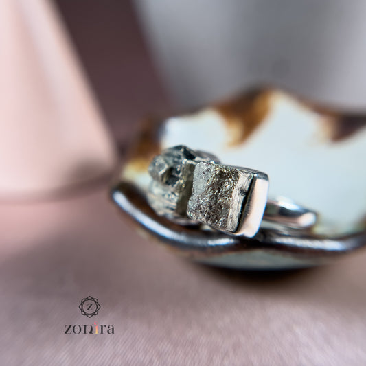 Liba Silver Ring - Raw Pyrite
