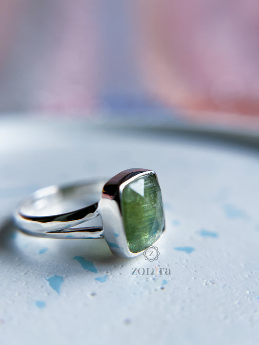Amoli Silver Ring - Green Kyanite